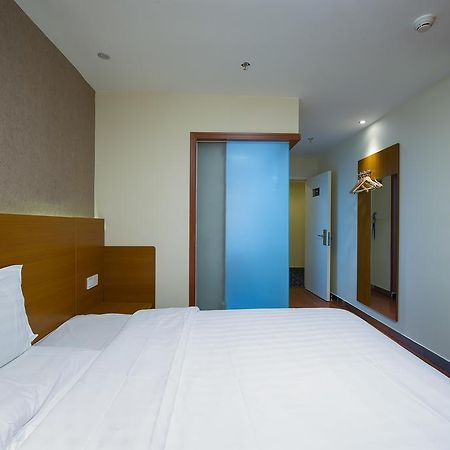 7Days Inn Premium Beijing Chaoyangmen Экстерьер фото